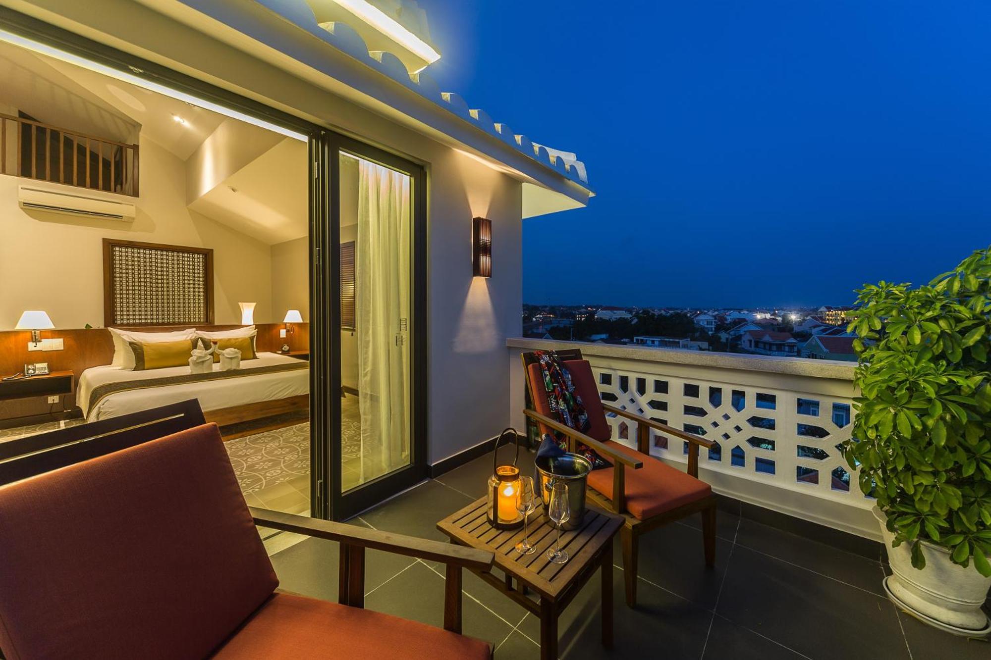 Rivertown Hoi An Resort & Spa Zewnętrze zdjęcie A suite at the hotel